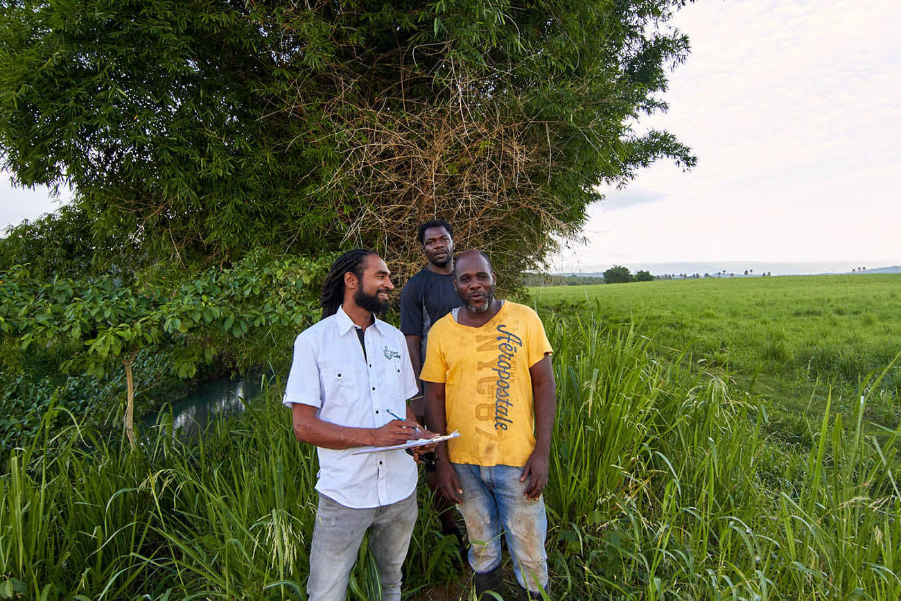 Develop Digitally Limited. Varun with farmers